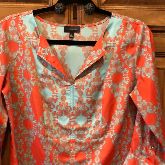 The limited -  blouse - - Picture 2 of 6